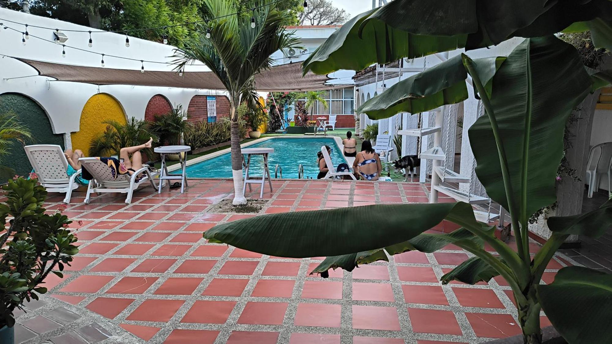 The Chill In Mansion Hostel Santa Marta - Santa Marta (Magdalena) — Photos 1